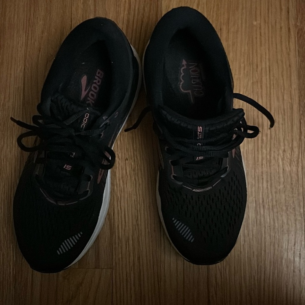 Brooks Addiction ODS sneakers  9.5